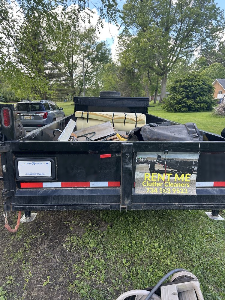 Clutter Cleaners dump trailer available for rent
